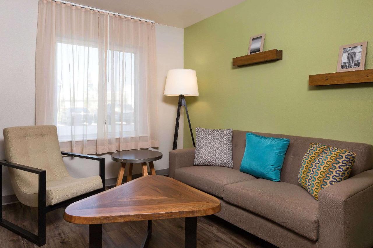 Woodspring Suites Houston Iah Airport Хамбл Экстерьер фото