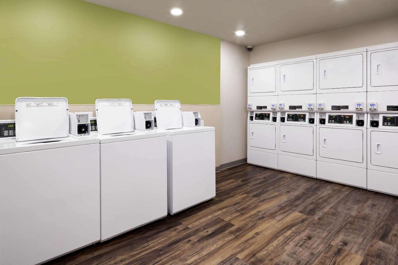 Woodspring Suites Houston Iah Airport Хамбл Экстерьер фото