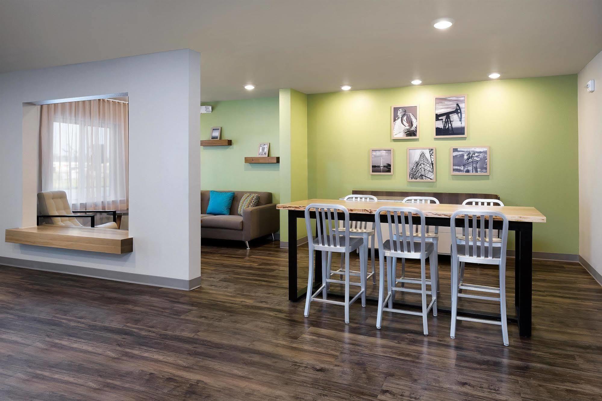 Woodspring Suites Houston Iah Airport Хамбл Экстерьер фото