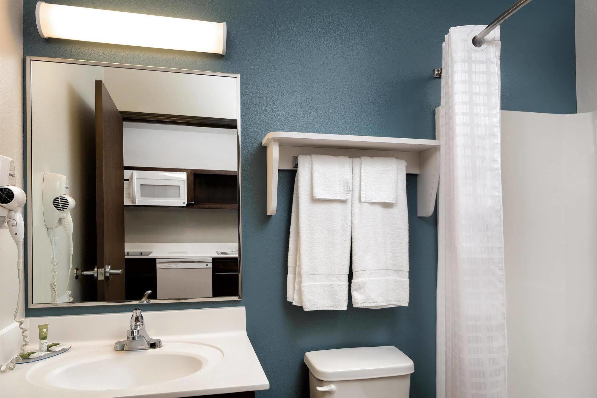 Woodspring Suites Houston Iah Airport Хамбл Экстерьер фото