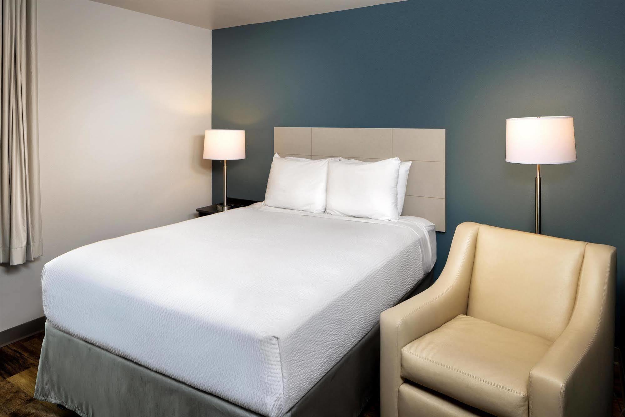 Woodspring Suites Houston Iah Airport Хамбл Экстерьер фото